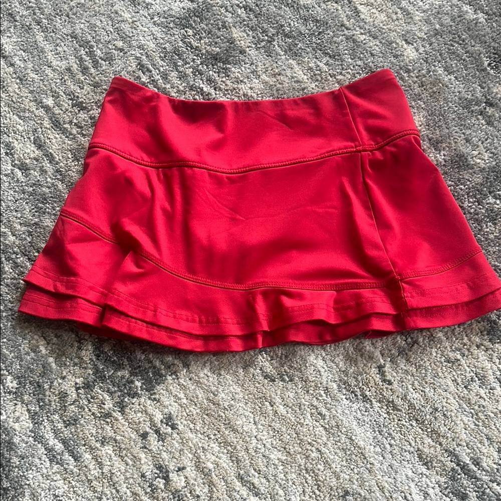 * Bolle good used condition 
* label on inside of skirt is peeling from wash